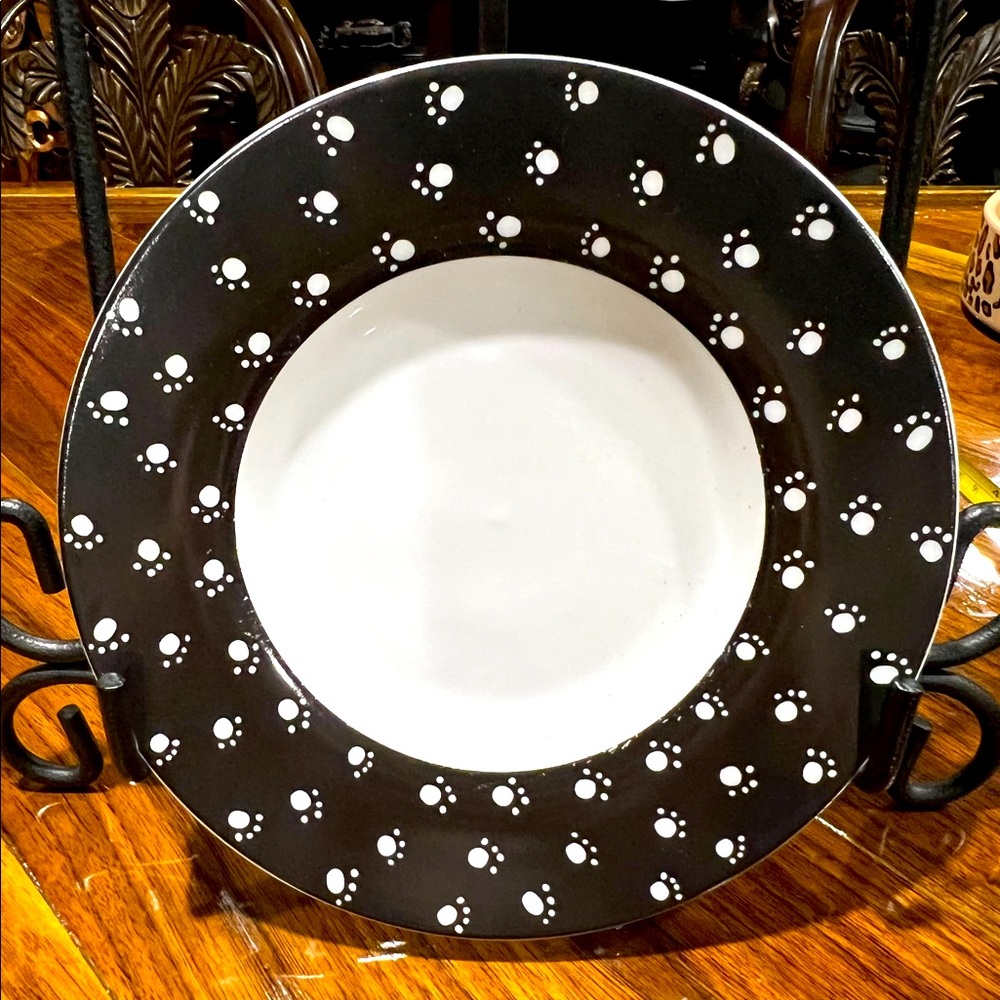 KONITZ. Animal Print Plate. Decorative Plate. NWOT